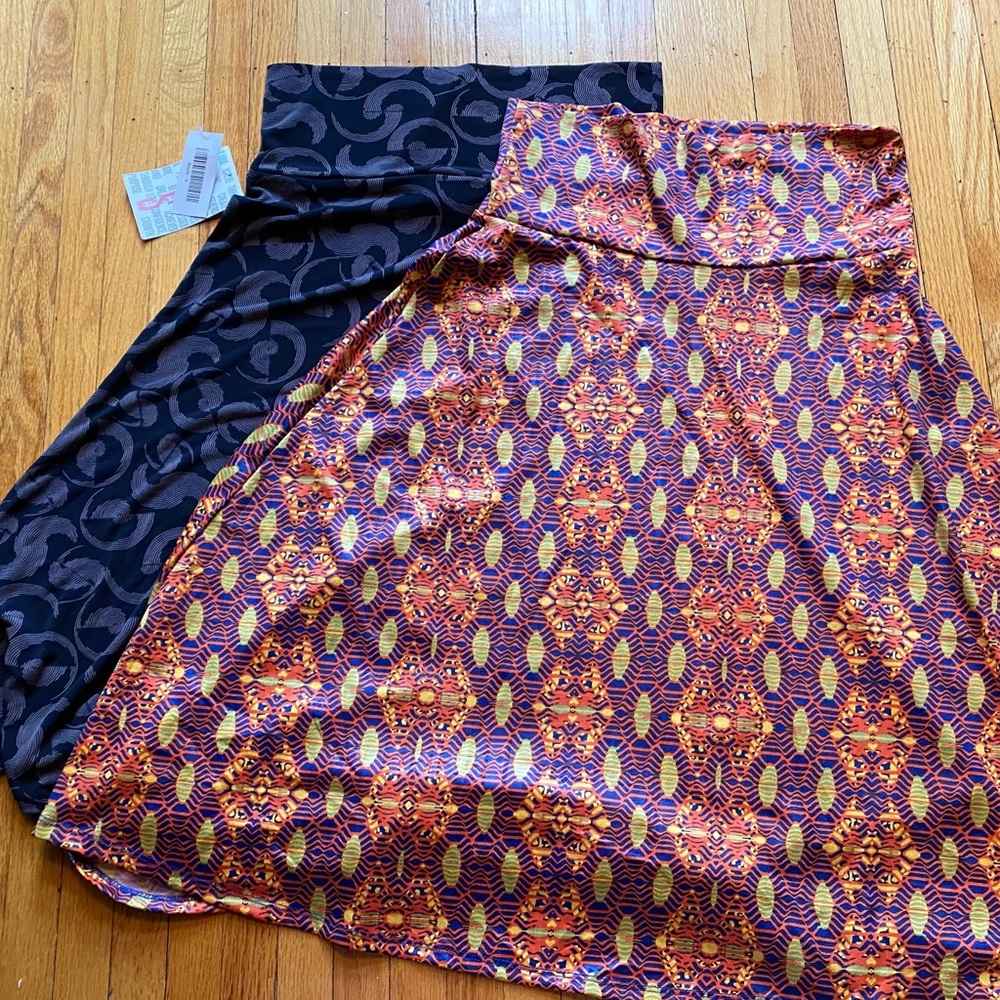 2 LulaRoe Azure skirts, size small